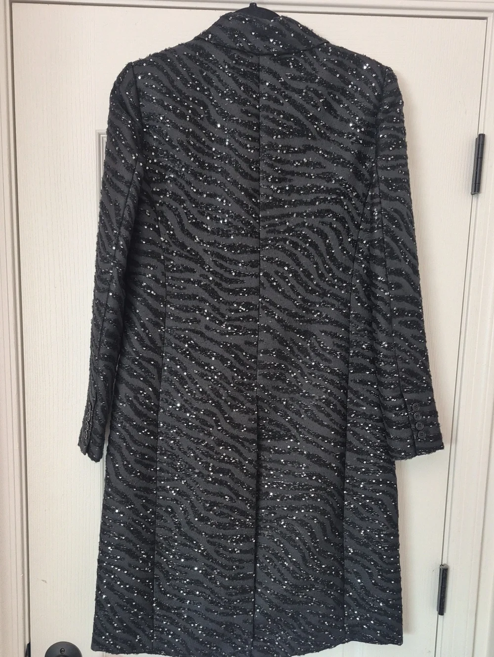 Gorgeous Michael Kors Sequin Zebra Striped Black Coat SZ 4